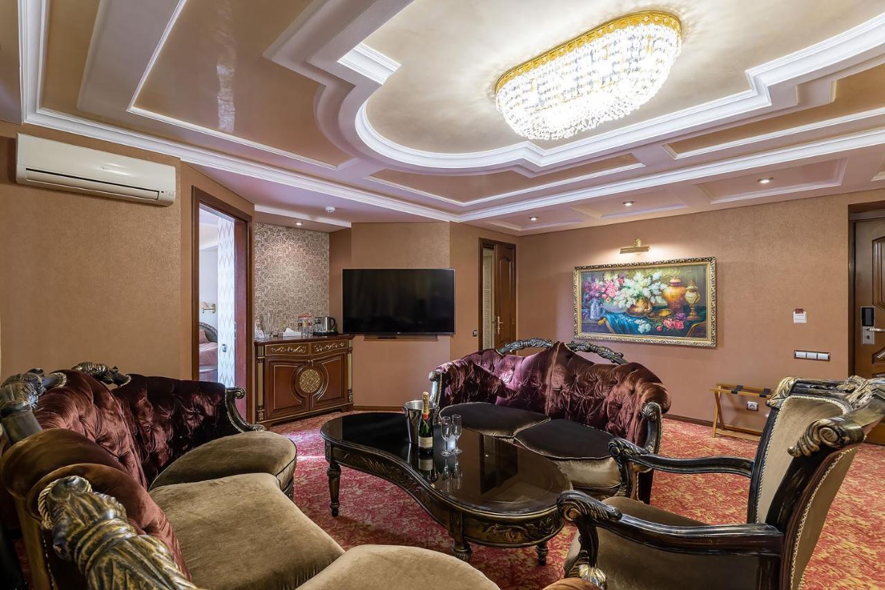 Eurohotel Lviv Eksteriør bilde