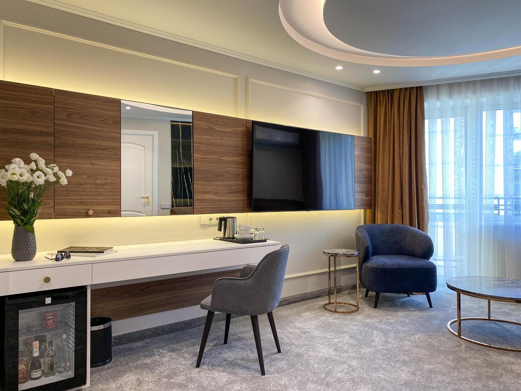 Eurohotel Lviv Rom bilde